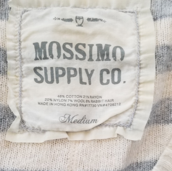 Mossimo Gray and Cream Sweater - Picture 2 of 8